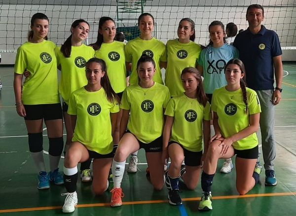 Terzo posto del Ferdinando di Mesagne alle regionali di pallavolo femminile