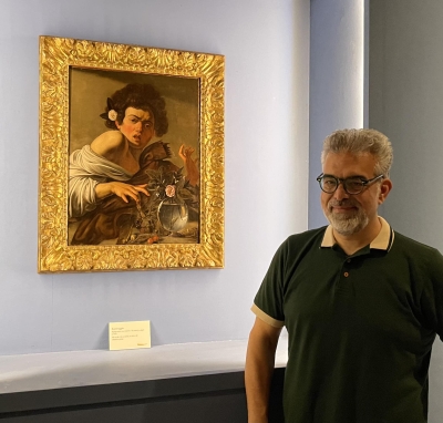 Alla destra del sindaco Matarrelli &quot;RAGAZZO MORSO DA UN RAMARRO, 1595-1596 Olio su tela, cm 66x49,5 Fondazione Longhi – Firenze&quot;
