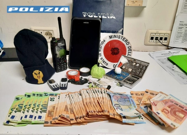 24enne arrestato dalla Polizia di Stato per traffico di sostanze stupefacenti