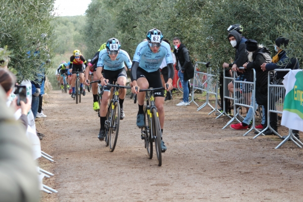 Ciclocross “anti Covid” tra gli ulivi secolari