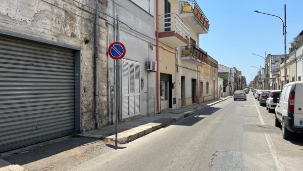 ERCHIE, STRADE DA ASFALTARE E VIA LE BARRIERE ARCHITETTONICHE