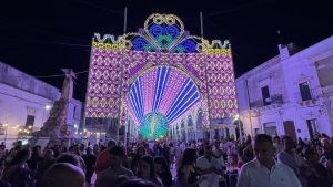 Le luminarie accendono l’estate carovignese