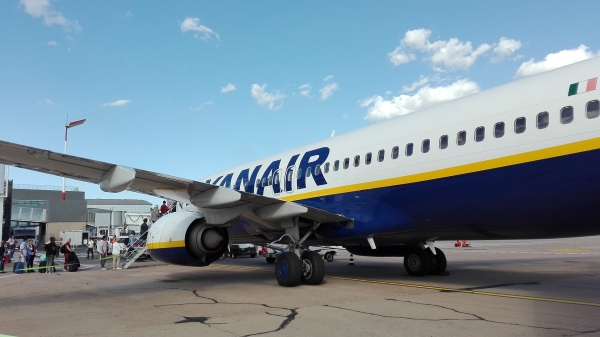 Volo in ritardo Ryanair Venezia Brindisi di quasi 4 ore, 250 euro ai passeggeri