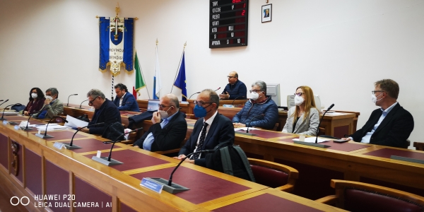 Incontro su “Gli enti locali e territoriali e la sfida della trasformazione ecologica ed energetica”