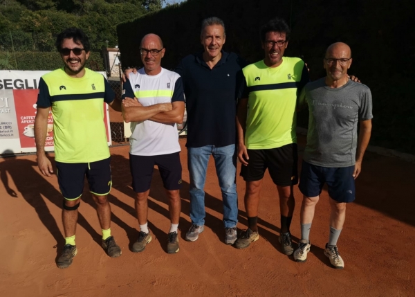 Mesagne campione regionale Over 45 di tennis a squadre