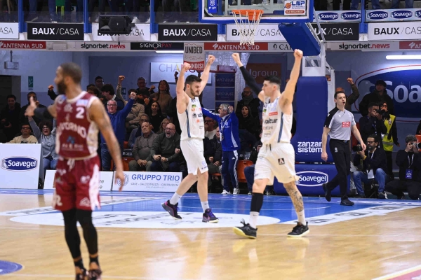 PALAPENTASSUGLIA: BRINDISI HA LA MEGLIO SU LIVORNO E TORNA ALLA VITTORIA