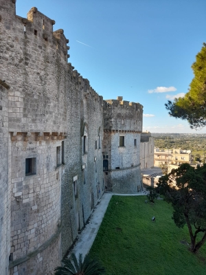 Carovigno: Dal Castello al Frantoio per una Pasquetta tra Storia, Arte, Tradizione e Natura